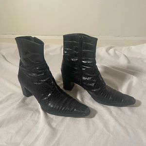 Via Spiga black snake boots sz 7